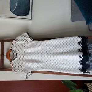 Shoshanna Geo Lace Dress w/ Contrast Trim, White & Blue, 8